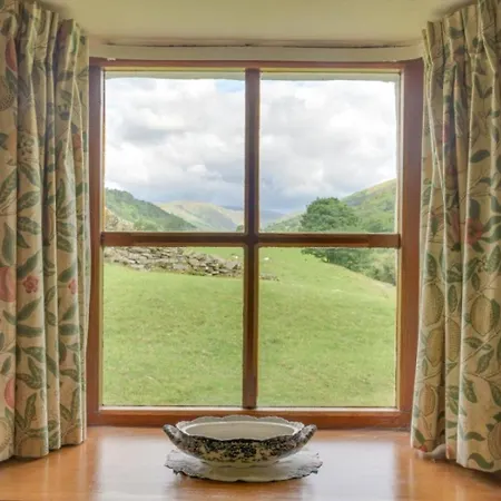 4 Bed In Kendal Oc-sz100 Casa vacanze *