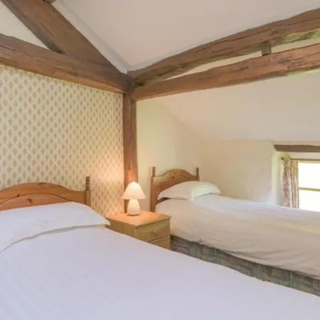 4 Bed In Kendal Oc-sz100 *